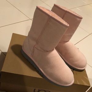 UGG boots pink size US 6